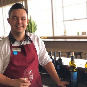 Meet your Posher, Victor